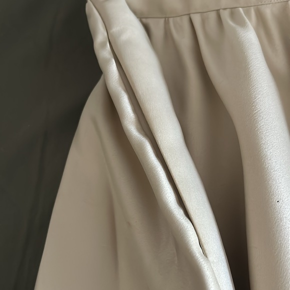 The Keaton Satin Skirt - Picture 3 of 8